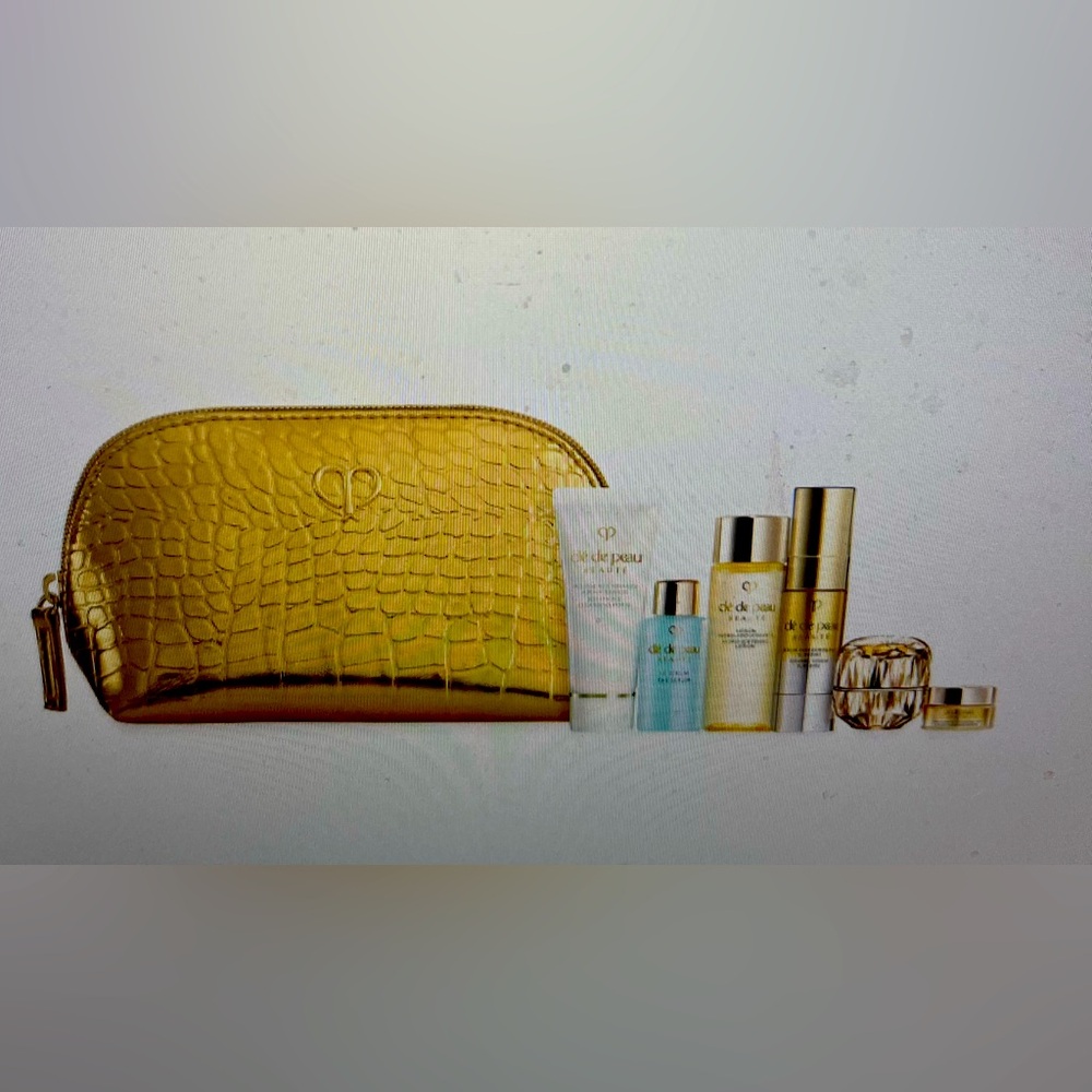 Cle de peau‎ beaute brand New with tags, seven piece deluxe set, luxury beauty